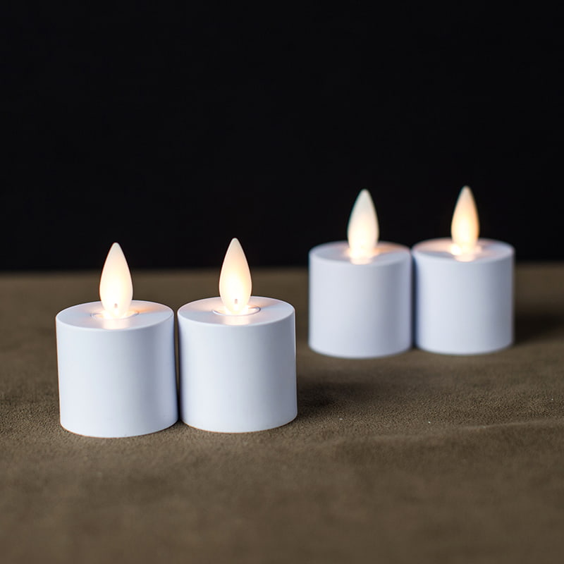4 Pacáiste Coinnle Neamh-lasair Inductive Rechargeable Bán